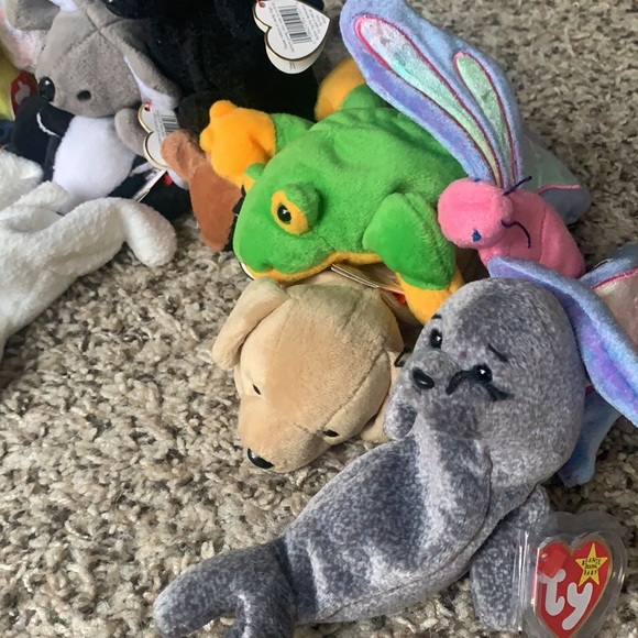22 TY Beanie Babies Stuffed Animals/ Toys - Picture 2 of 16